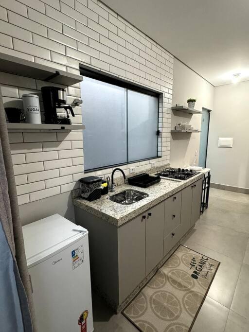 3-Studio Prox Uel E Catuai C/Ar Londrina Kültér fotó